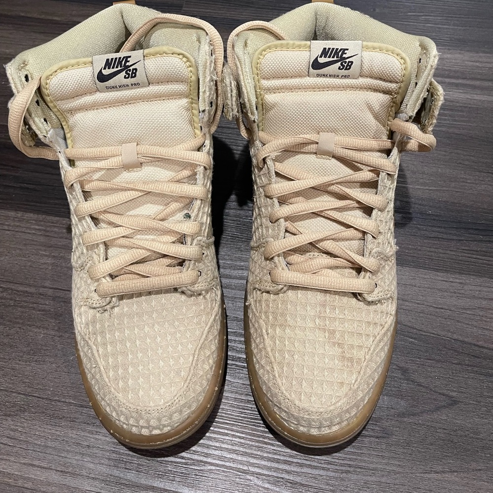 Nike Dunk Hi SB Pro Chicken n Waffles